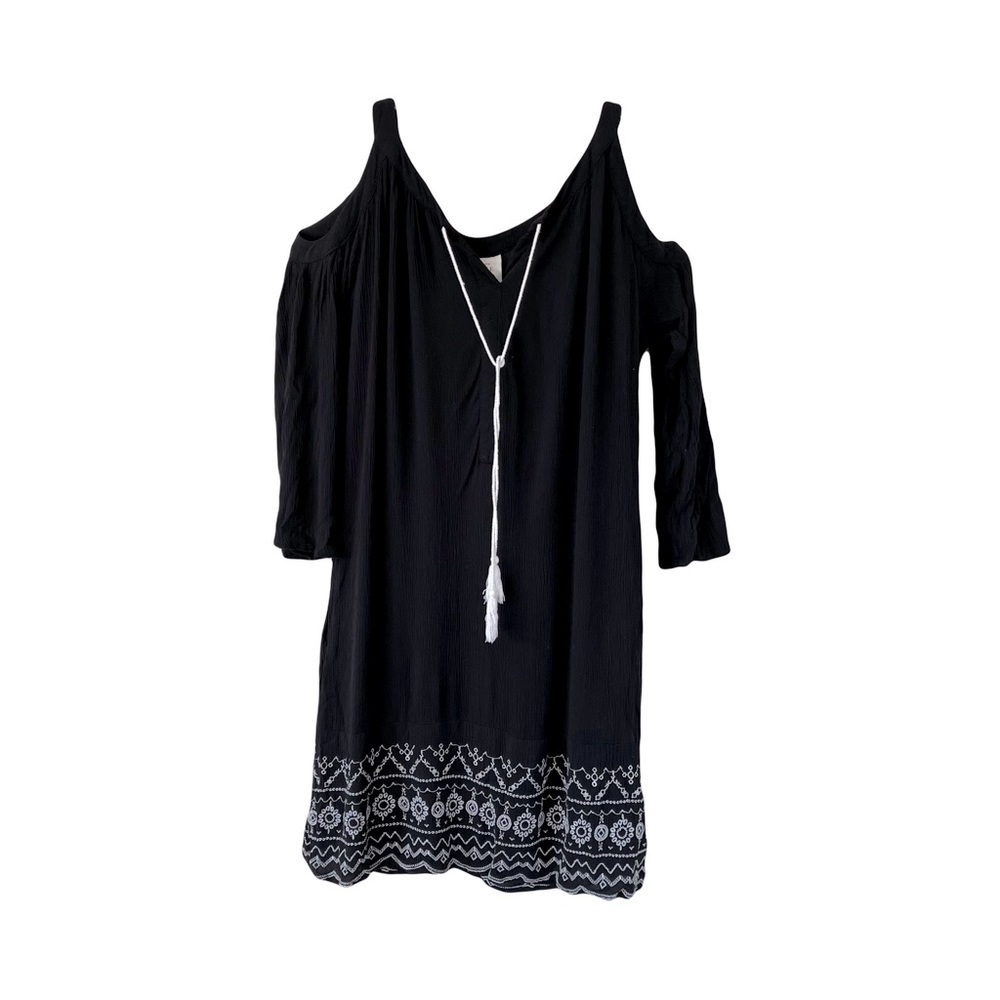 Knox Rose | Black Boho Crepe Gauze Embroidered Cold Shoulder Mini Dress, Medium